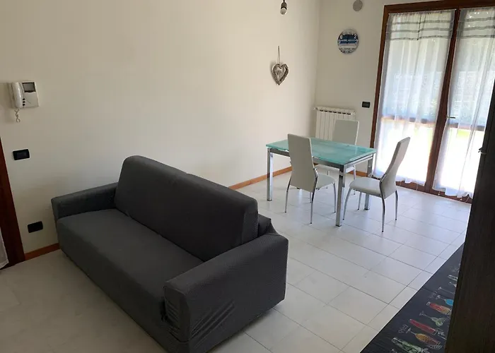 Damo Stefania Blu Hause Marina